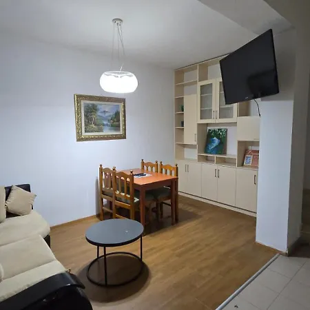 Tirent Apartment-cozy 2-bedroom In Don Bosko Apartment Tirana
