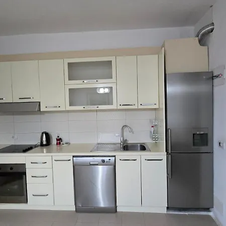 Tirent Apartment-cozy 2-bedroom In Don Bosko * 地拉那