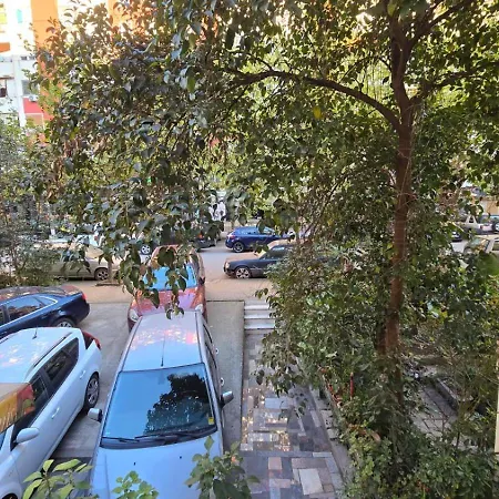 Tirent Apartment-cozy 2-bedroom In Don Bosko شقة تيرانا