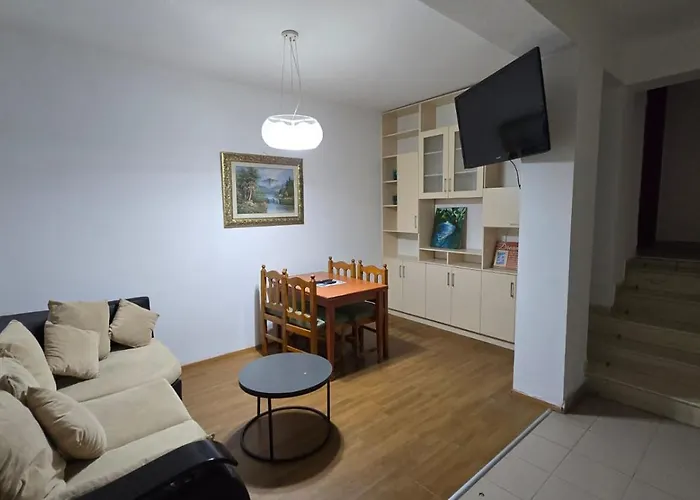Tirent Apartment-cozy 2-bedroom In Don Bosko Apartment Tirana